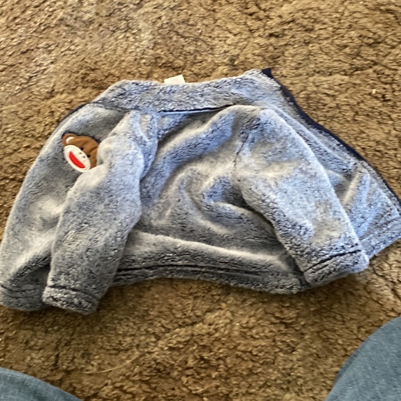 Grey soft jacket. - Picture 3 of 3